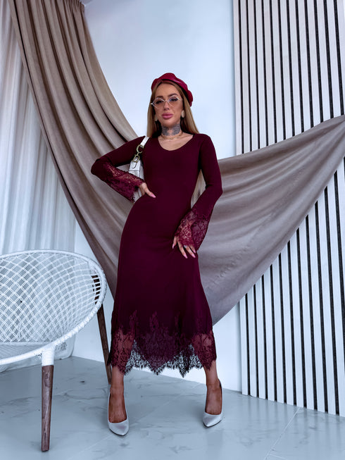 Adīta kleita "EMBER FIRE 552" - BORDO